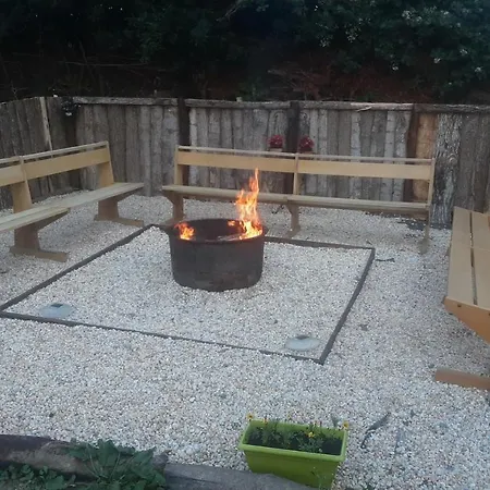 別荘 Pod - Sleeps 2 - Jacuzzi - Parking - Garden Colombiers-du-Plessis