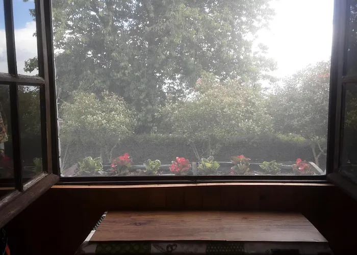 Feriehus Pod - Sleeps 2 - Jacuzzi - Parking - Garden Colombiers-du-Plessis