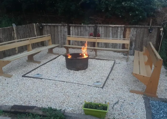 Feriehus Pod - Sleeps 2 - Jacuzzi - Parking - Garden Colombiers-du-Plessis