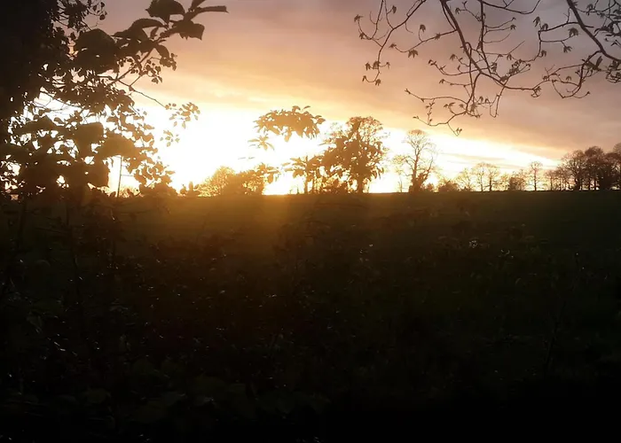 Feriehus Pod - Sleeps 2 - Jacuzzi - Parking - Garden Colombiers-du-Plessis